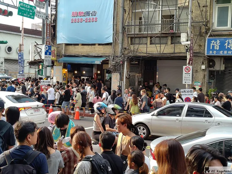 大稻埕夏日節人潮