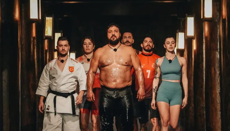 體能之巔:亞洲大挑戰 | 評價 8.4/10 | awwrated