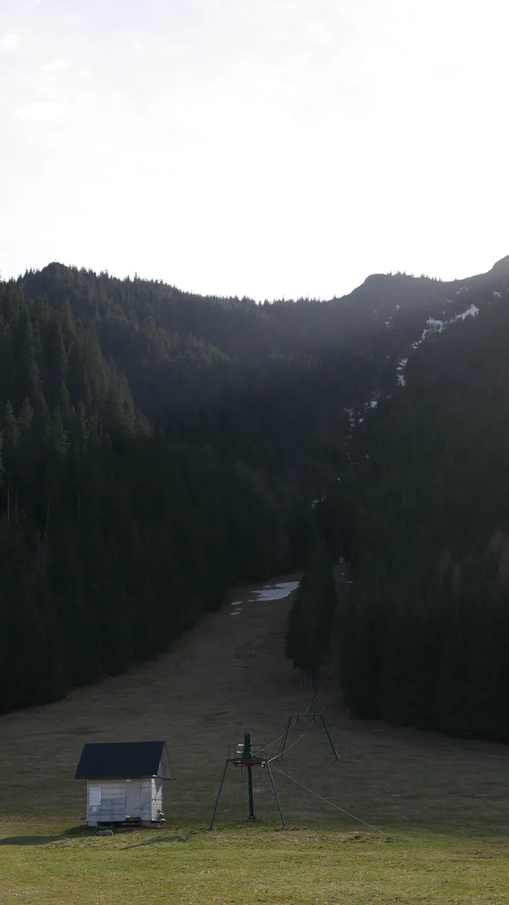 這感覺冬天是滑雪道