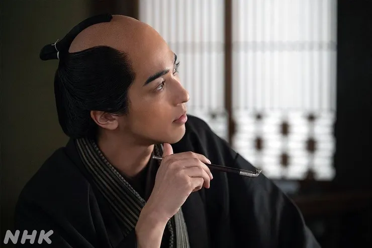 苦思新系列的蔦重老闆