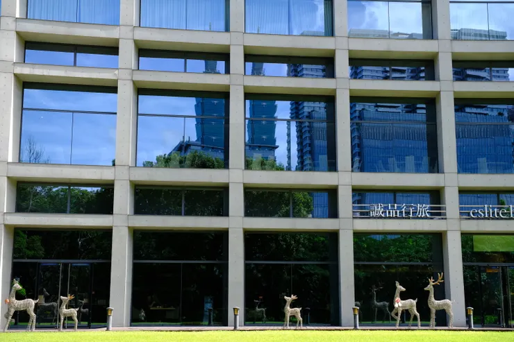 賣101的小鹿仔/抽象