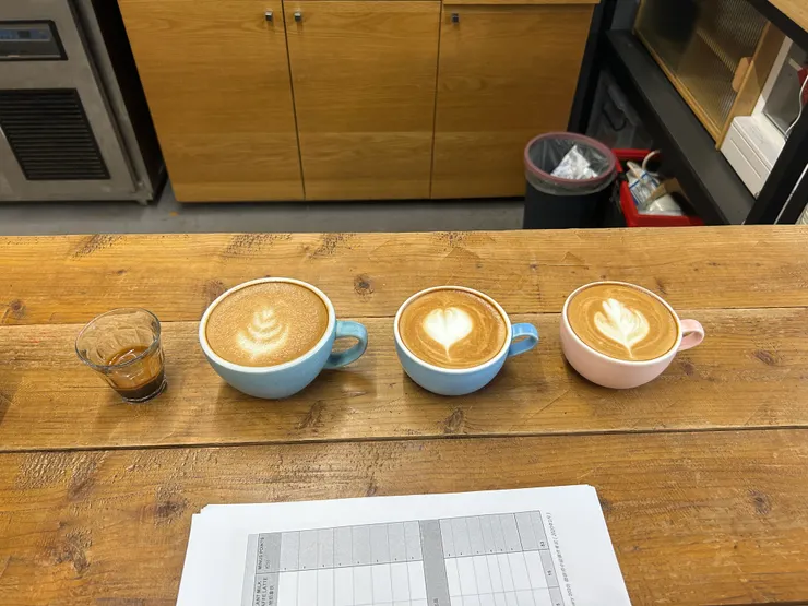 8分鐘內出的4杯飲品