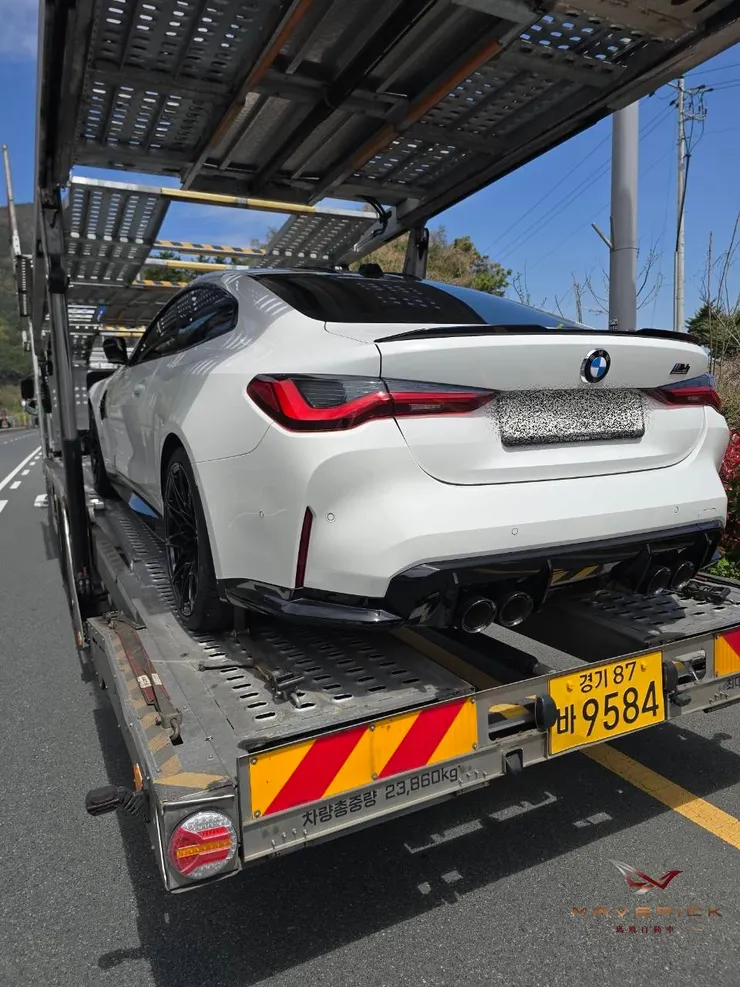2024 BMW M4 Competition 外匯車代購進度分享，從鎖定車源、出口前檢查到港口裝運，全程細節把關，確保車輛安全回台。