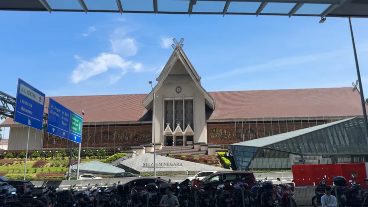 終於看到博物館出現在眼前🥹