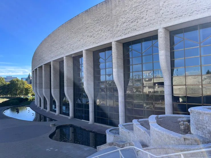 半圓形層次水池