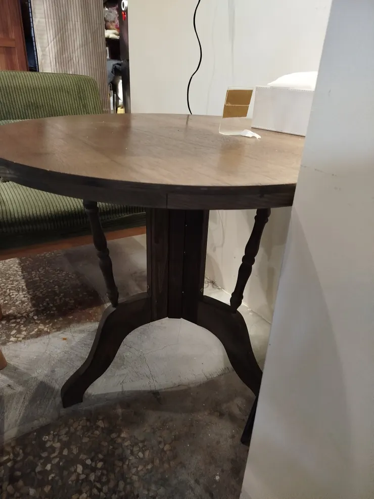 我最喜歡的角落,桌子換了,更有味道