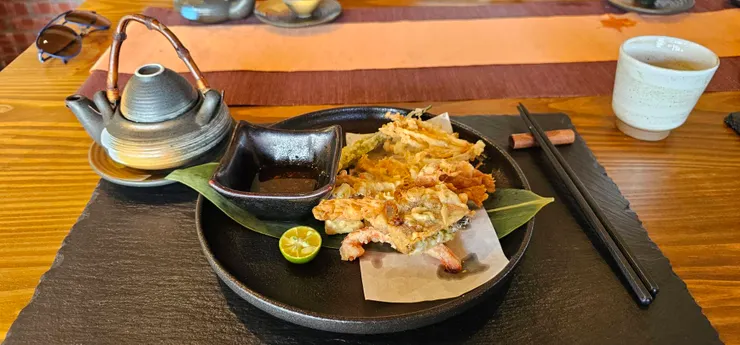 軟殼蟹天婦羅伴土瓶蒸