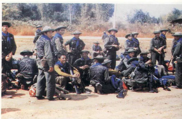 泰北志願自衛隊出征。翻攝自覃怡輝著《金三角國軍血淚史》