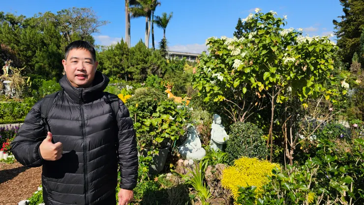 大年初一天氣超好!下午我有去臺北玫瑰園走春喔!