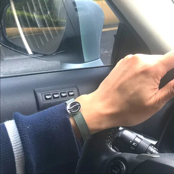 戴上舒心手環開車變得輕鬆許多