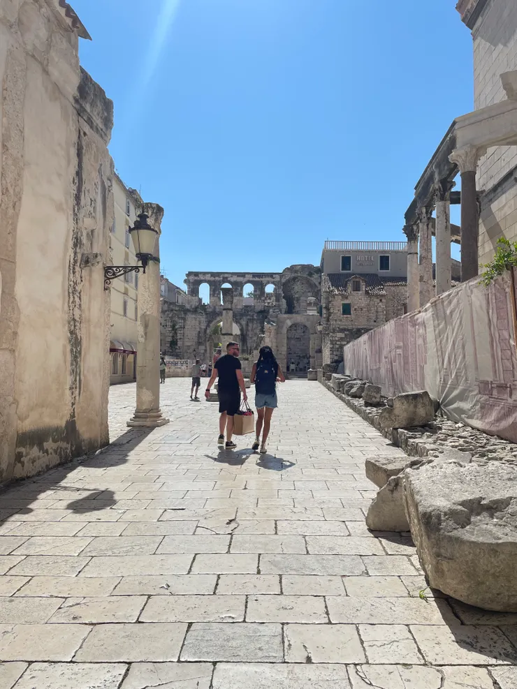 整修中的主教堂