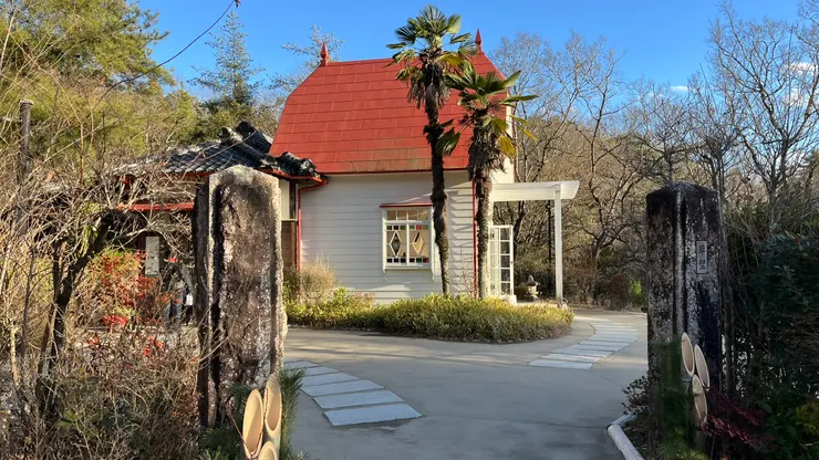 尤其在樹林中，好像真的會有灰塵精靈的感覺。