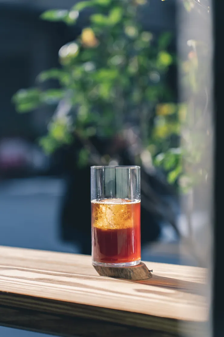 做冰咖啡要比熱的還要濃