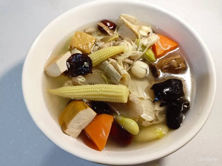 綠花朵蔬食手作──養身四神湯