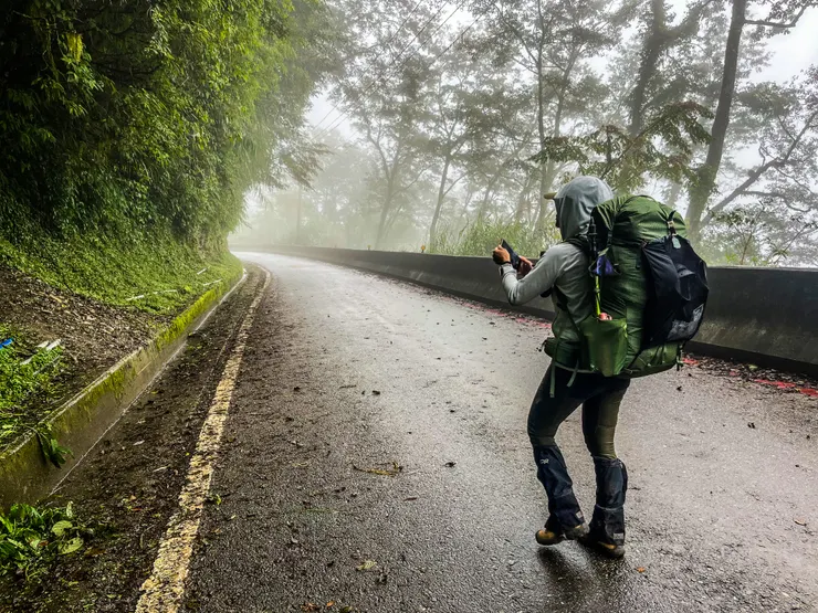 台20線156.5k 戒茂斯登山口起登，第一天天氣不太好耶～
