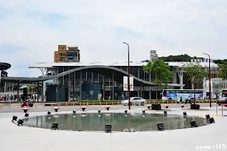 原本的銅像基座移走之後變成噴水池？