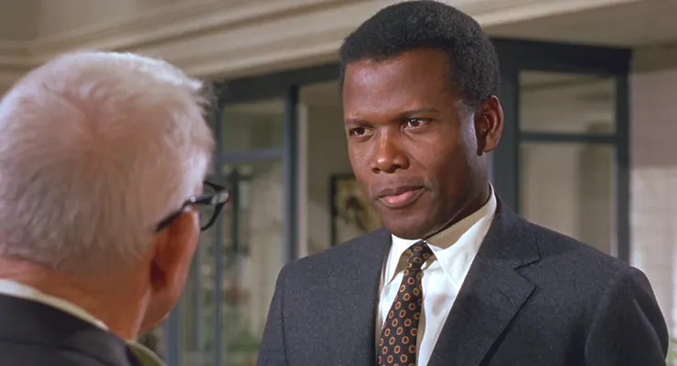 Sidney Poitier是影史第一位獲得奧斯卡最佳男主角的黑人演員，演技十分精湛