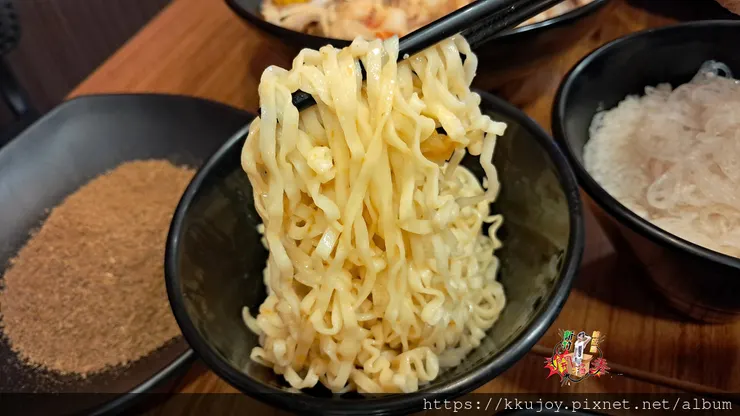麻子辣蒙古麻辣滷味|改良自蒙古民族麻辣湯底|真材實料的花椒、