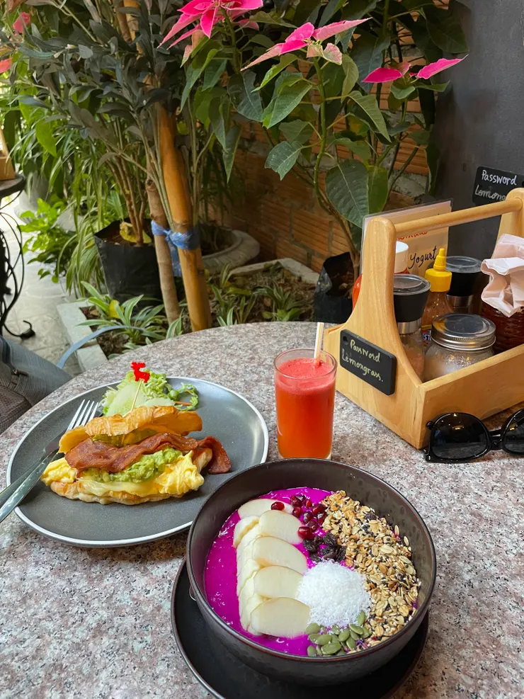 Nice Kitchen Breakfast & Brunch。