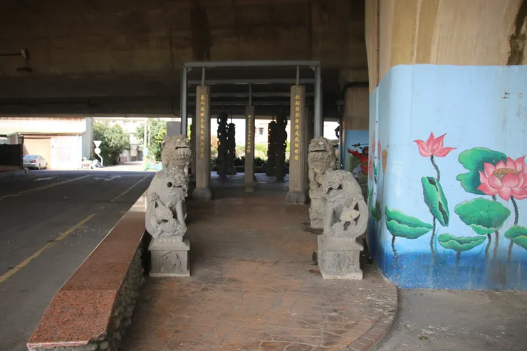 位於圳頭村軍史公園的仁壽宮舊物