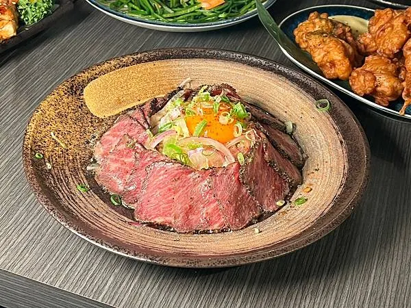 (板橋居酒屋)日鶴串燒居酒屋~2023新北耶誕城美食推薦!粒