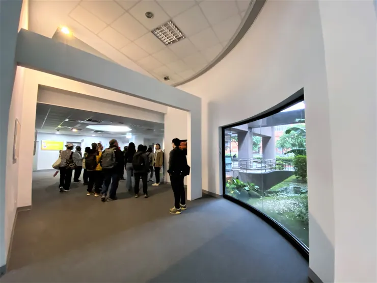 銜接資訊研究所與增建之間的廊道