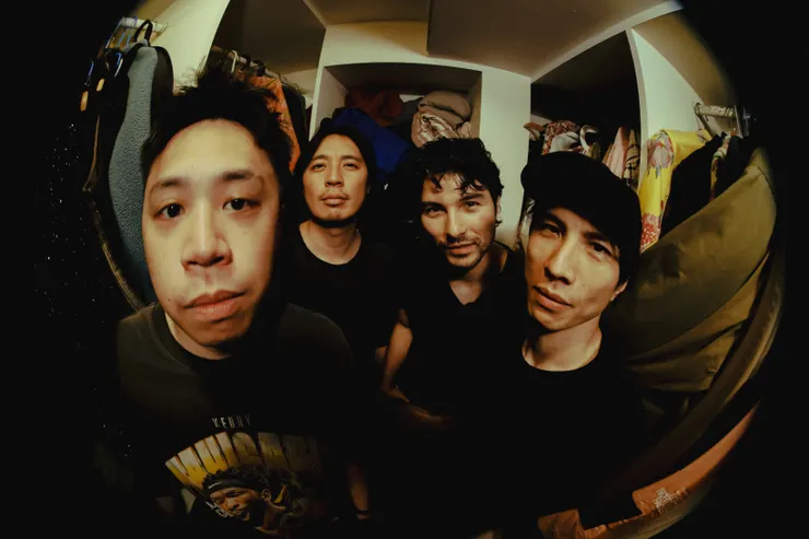 鳳小岳喜迎新身分!全新樂團「鳳小岳&壓克力柿子」正式成軍