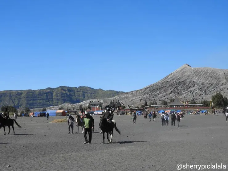 準備登頂火山口