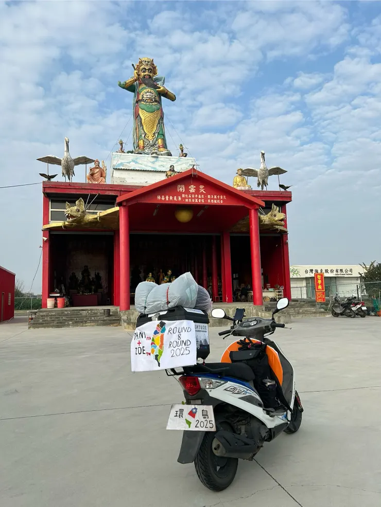 雲林橋頭村-靈雲寺哲學廟，路上看到覺得很壯觀便停下來拍拍照。