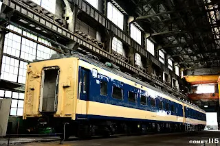 組立工場內陳列的583系電車動力編組