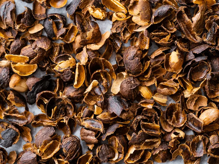 原本被認為是廢物的咖啡果皮,近年來也轉化成各種用途