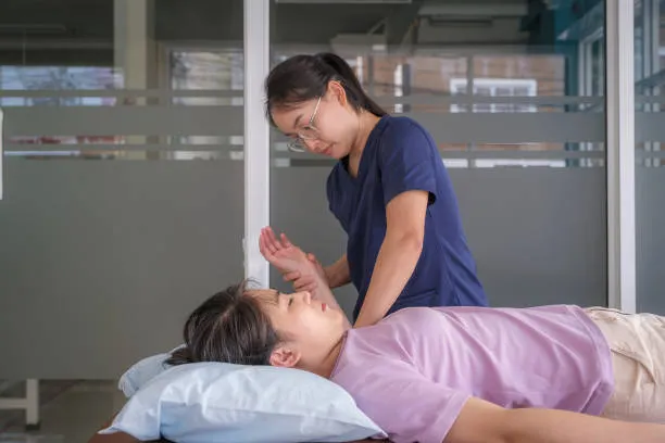 台中物理治療推薦｜元道康復中心｜肩夾擠症候群｜五十肩