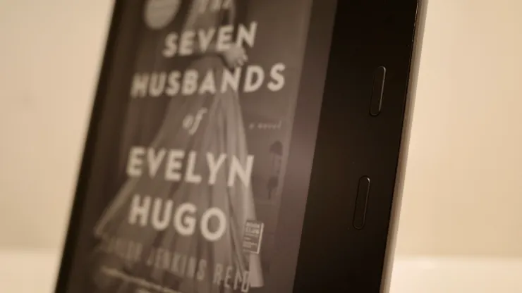 翻頁鍵：自動感應上下方向調整，左右手都能單手用