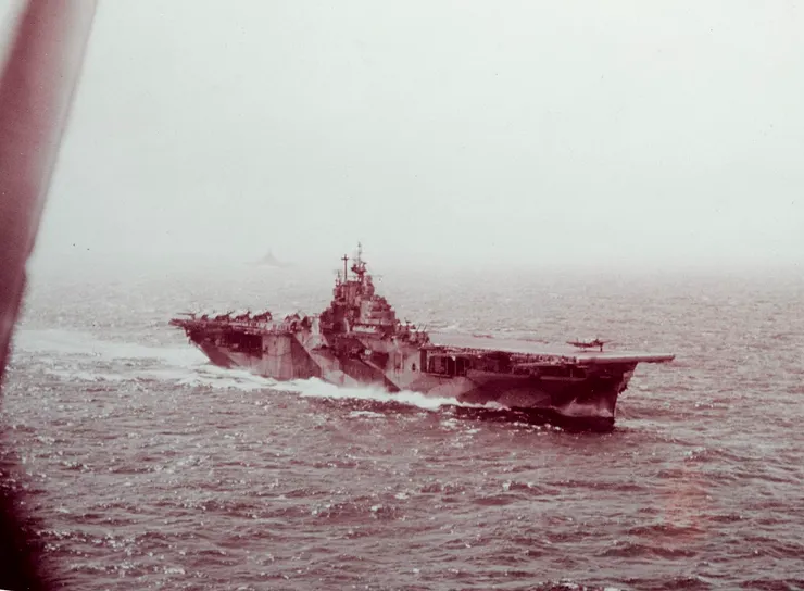 萊特灣海戰期間，無畏號一架飛機正準備出擊