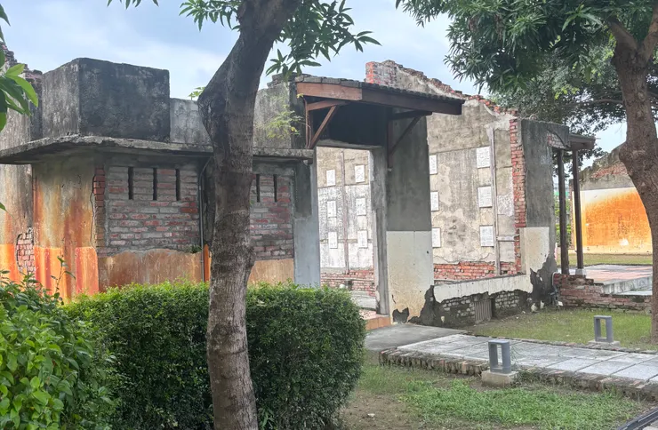 被改建成遺構公園的得勝新村遺址,是勝利星村裡最晚建造的宿舍群,並且因為太平洋戰爭可以看出經濟較吃緊的建築方式。