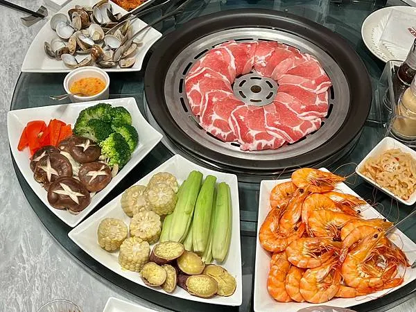 ＋（新北美食）濤濤海鮮蒸氣鍋～海鮮清蒸最好吃、澎湃上湯瑤柱粥