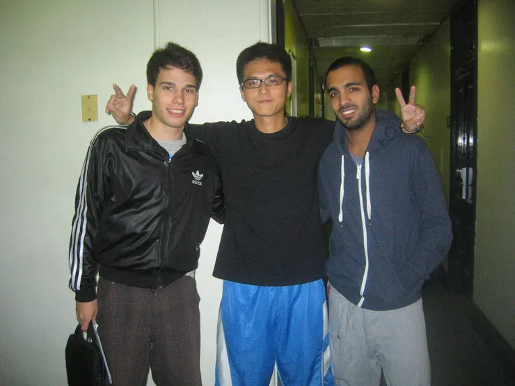 右邊是Anish , 左邊是Julien