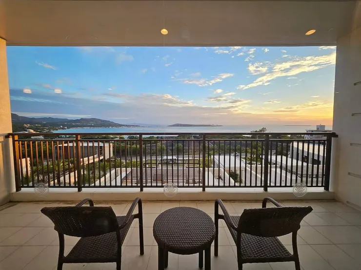 從房間陽台望出去的海景,孩子他爸早上都坐在這裡喝咖啡