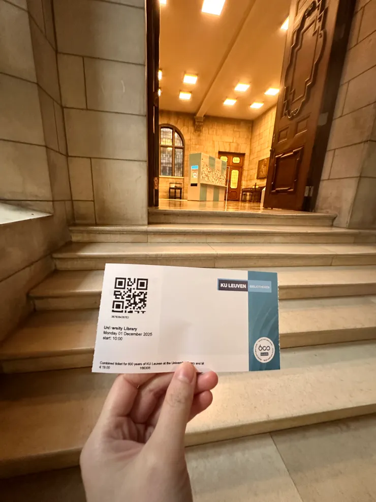 攝於2025年12月，特展門票涵蓋免費參觀圖書館鐘樓