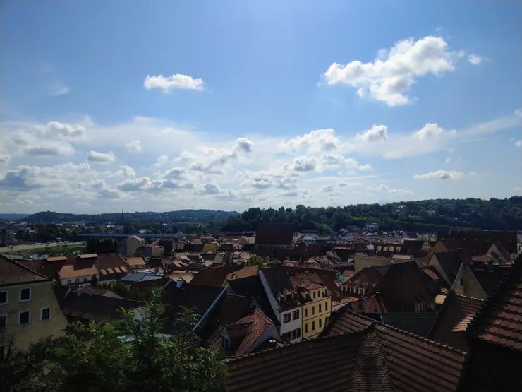 登上城堡城牆遠眺邁森，感覺跟站上布拉格城堡區上差不多，很多紅屋頂