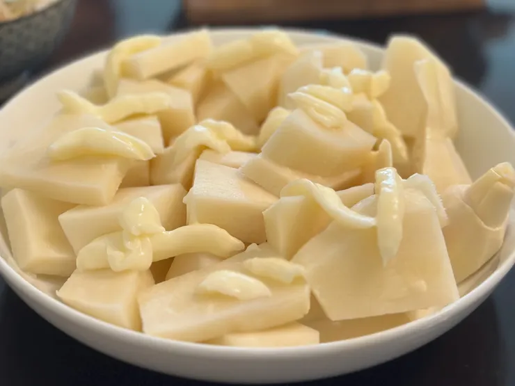 夏天餐桌的綠竹筍沙拉最受歡迎