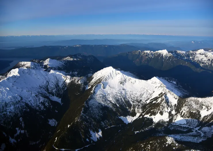 冰雪的洛磯山脈