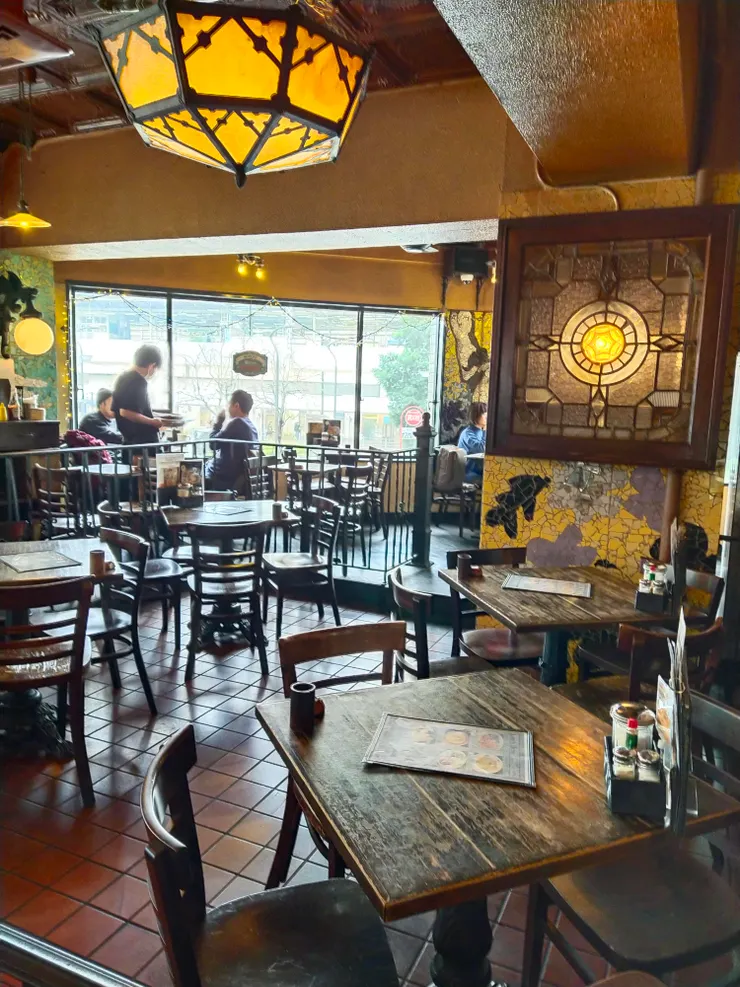 這家咖啡廳看起來很復古