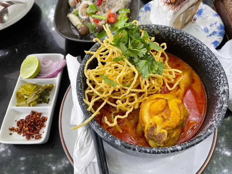 道地的泰式咖喱麵