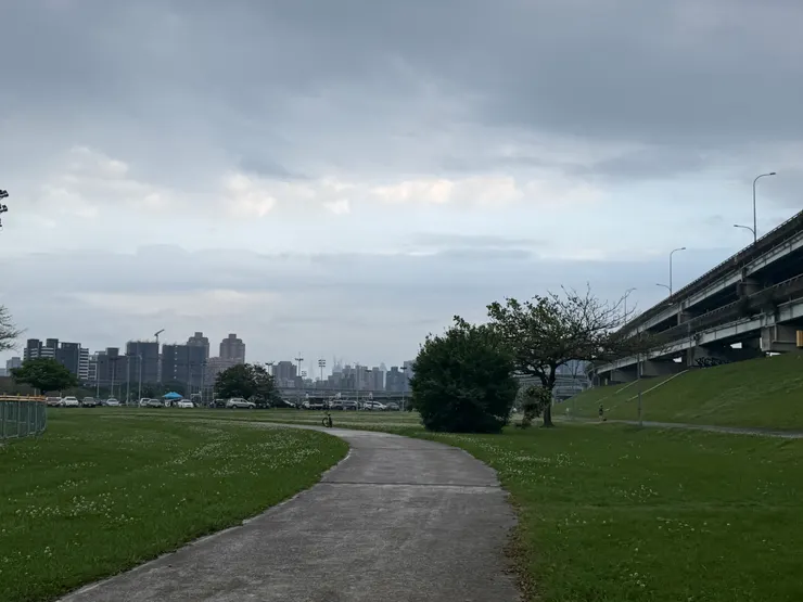 2026/04/05 坐著休息