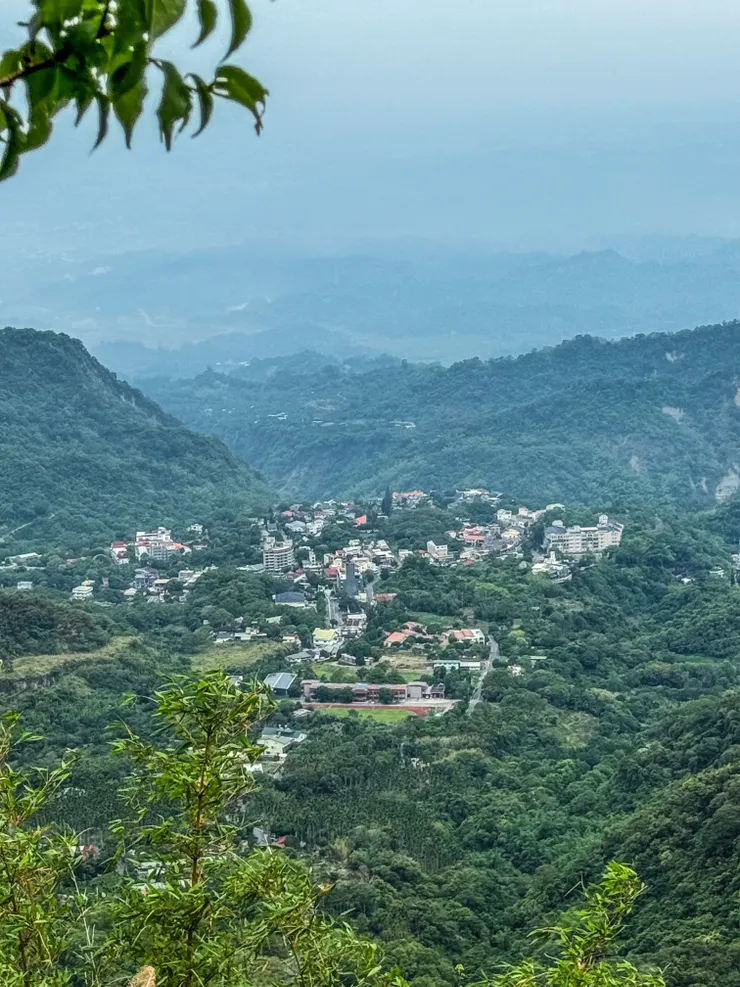 近拍關仔嶺商圈