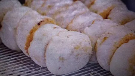 [基隆美食]日賣千顆老字號金黃脆皮水煎包紀錄，西定水煎包四十