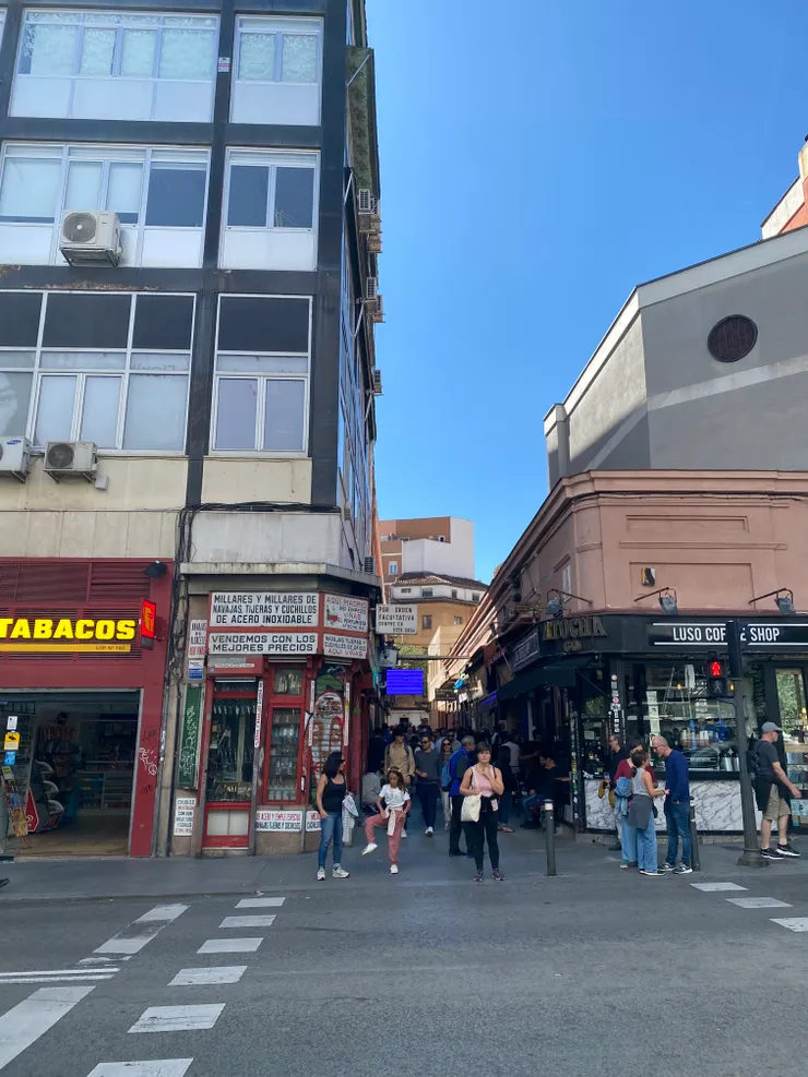 安東馬丁市場在這個小巷內