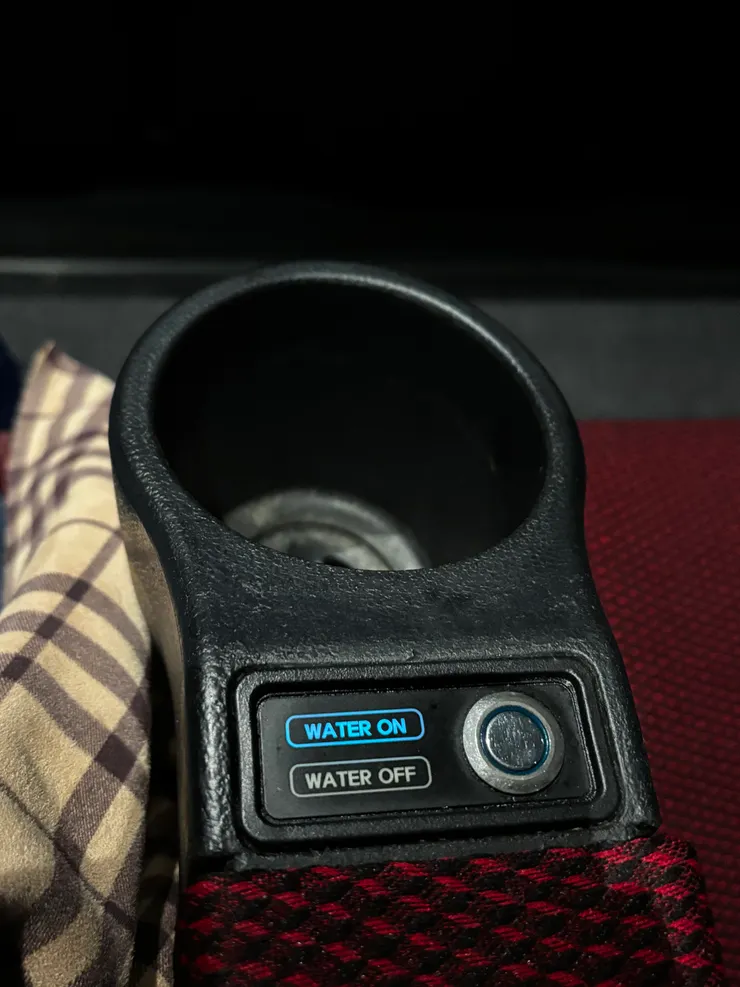 水的部分可以在杯架上按掉～