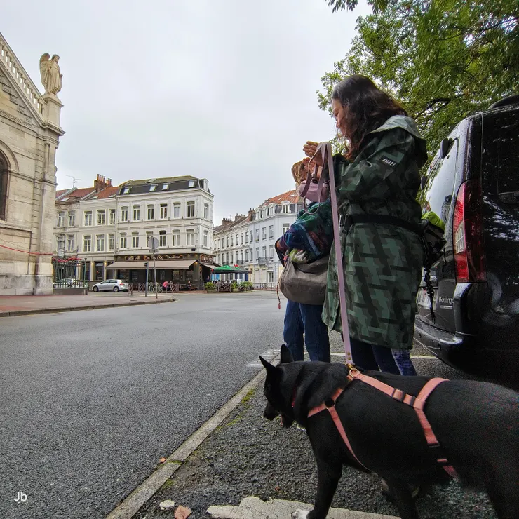 【來到聖米歇爾教堂前】